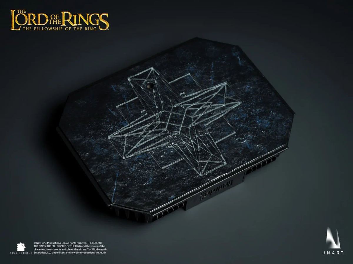 Figura El Señor de los Anillos: La Comunidad del Anillo Saruman INART 1/6 31cm