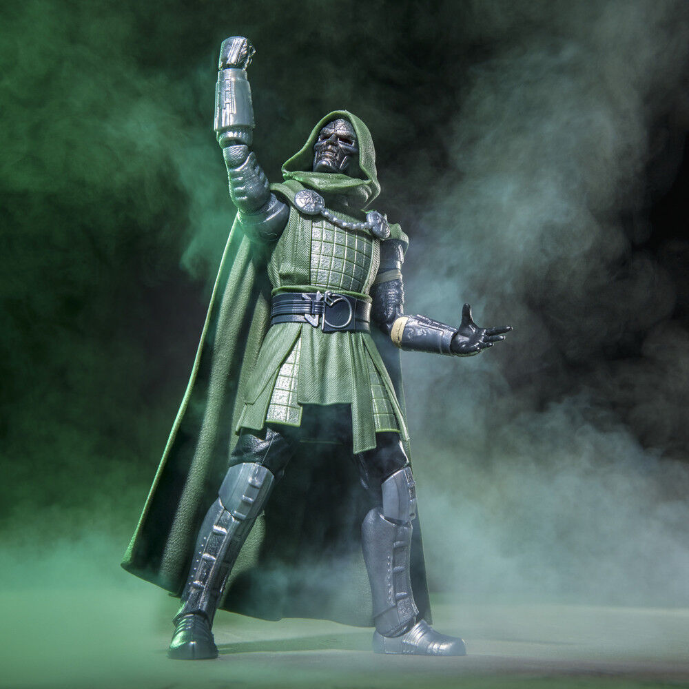 Figura Doctor Doom Avengers Doomsday Marvel Legends Series 15cm