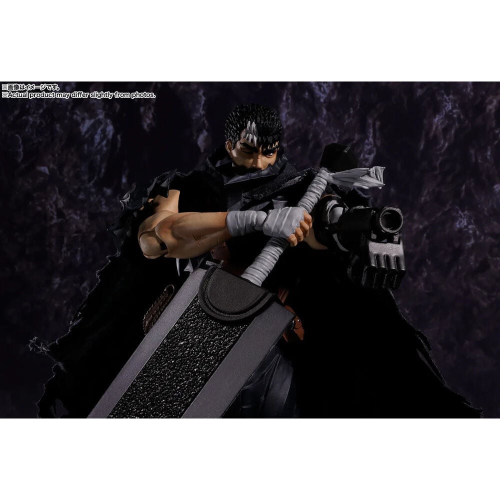 Figura Guts Berserker Armor SH Figuarts  Berserk 16cm