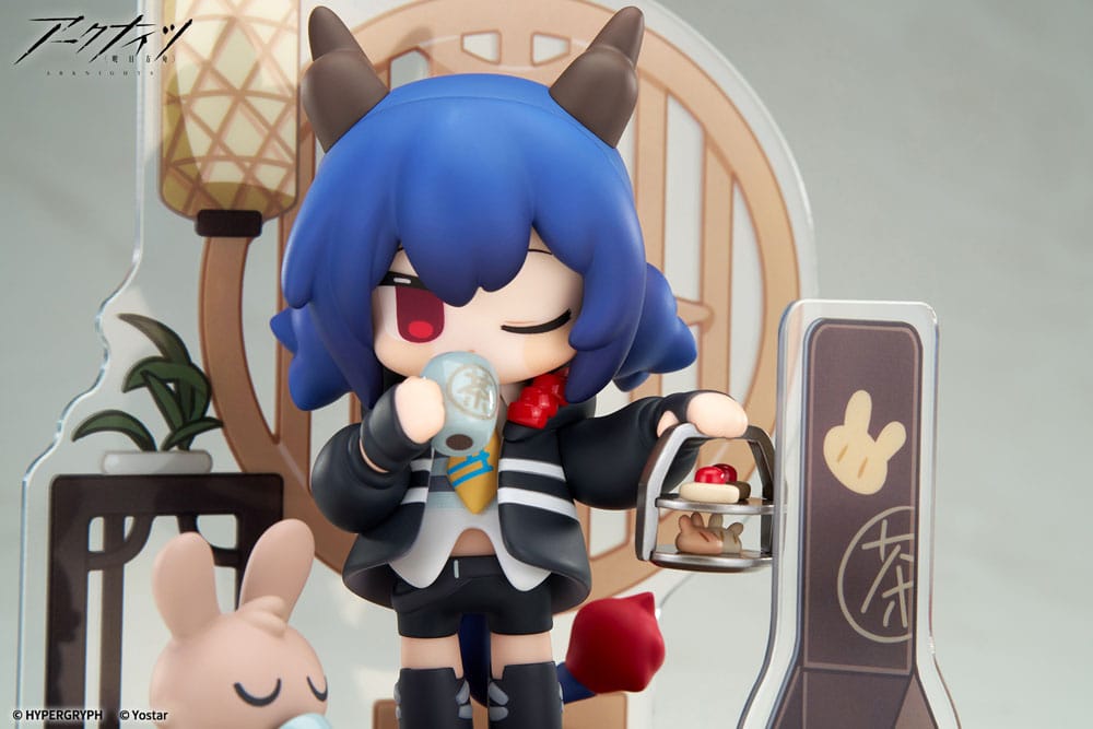 Arknights Estatua PVC Would You Like A Dessert? Mini Series Ch'en 11 cm  