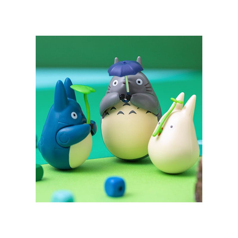 Mi vecino Totoro Figura de fondo redondo Big Totoro with leaf 7 cm