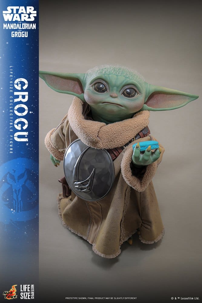 Star Wars: The Mandalorian & Grogu Figura a escala real Grogu 38 cm