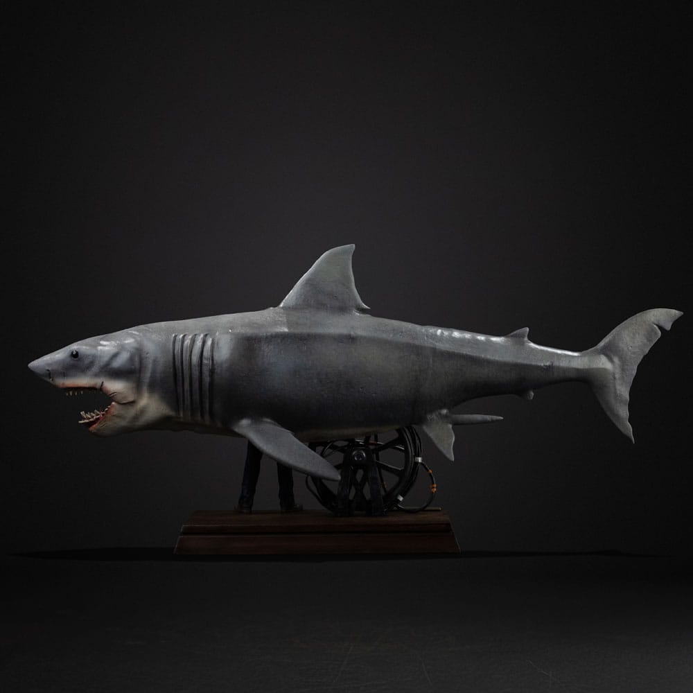 Jaws Estatua 1/10 Deluxe Art Scale Steven Spielberg Jaws 50th anniversary 27 cm