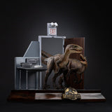 Jurassic Park Estatua 1/10 Art Scale Raptors at the Kitchen's Door 28 cm