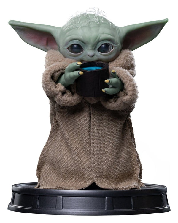 The Mandalorian & Grogu Collection Grogu Statue Always Hungry