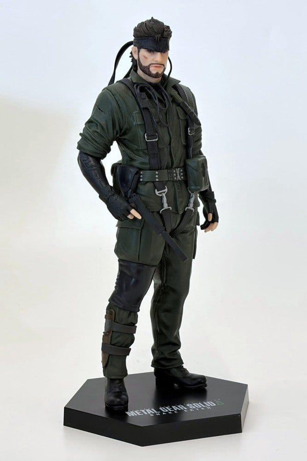 Metal Gear Solid: Snake Eater Figura PVC Naked Snake 20 cm