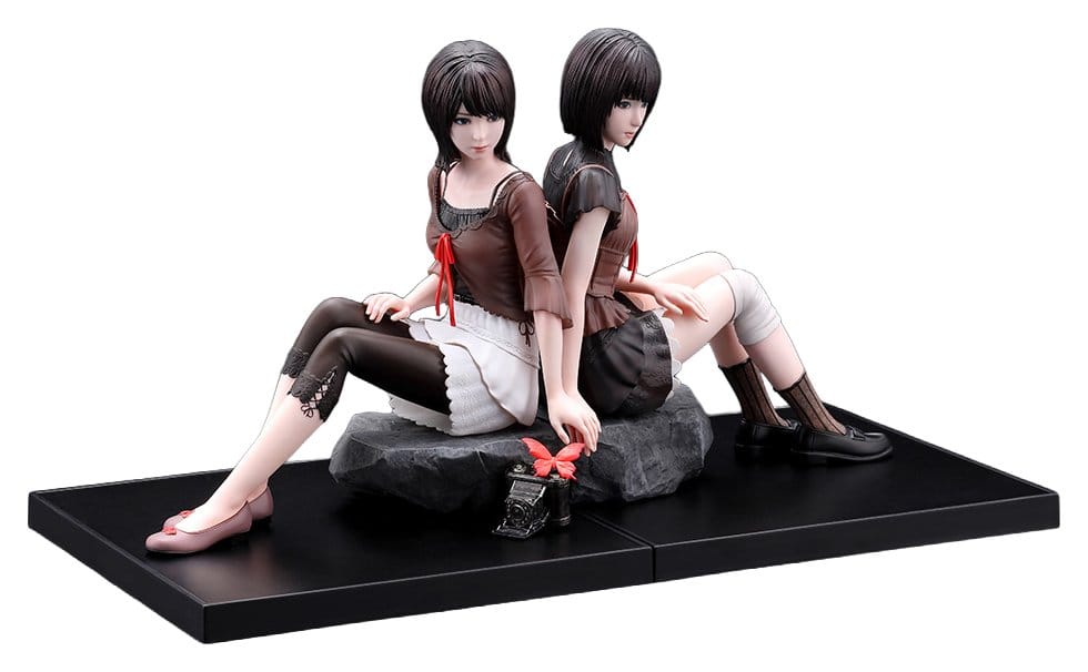 Fatal Frame II: Crimson Butterfly Remake Figura PVC Oshi Works Mio Amakura Mayu Amakura 16 cm