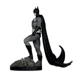 DC Direct Estatua 1/10 Batman by Bjorn Barends (Black White) 18 cm