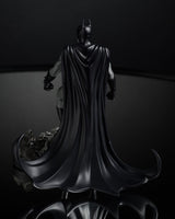 DC Direct Estatua 1/10 Batman by Bjorn Barends (Black White) 18 cm
