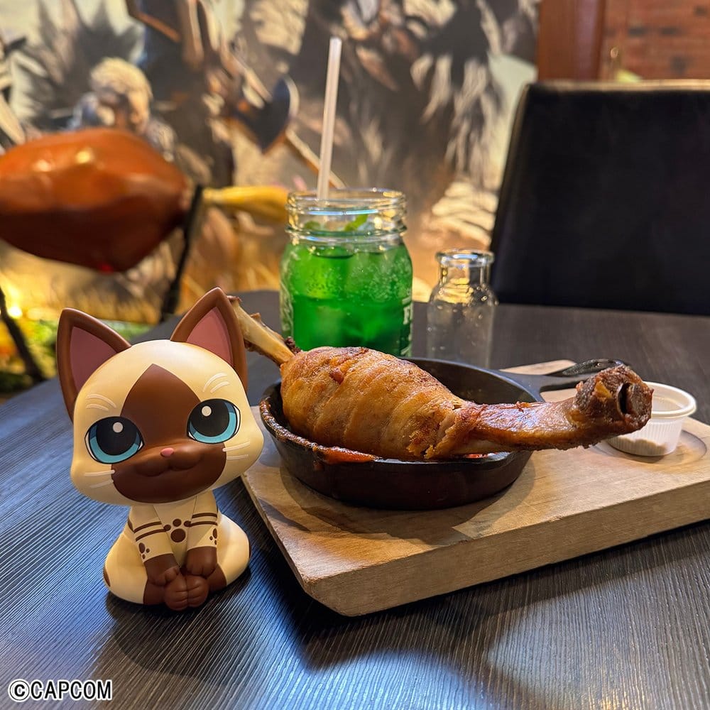 Monster Hunter Look Up Figura PVC Airou 11 cm (with gift)