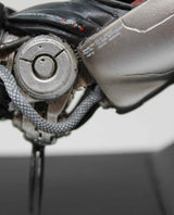 Cyberpunk: Edgerunners Réplica Silverhand Arm 30 cm 