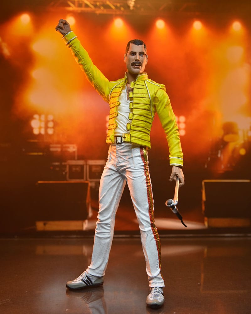 Freddie Mercury Figura Freddie Mercury (Yellow Jacket) 18 cm