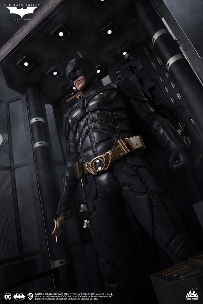 The Dark Knight Estatua tamaño real Batman Ultimate Edition 207 cm