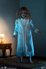 El exorcista Figura 1/6 Regan MacNeil 23 cm