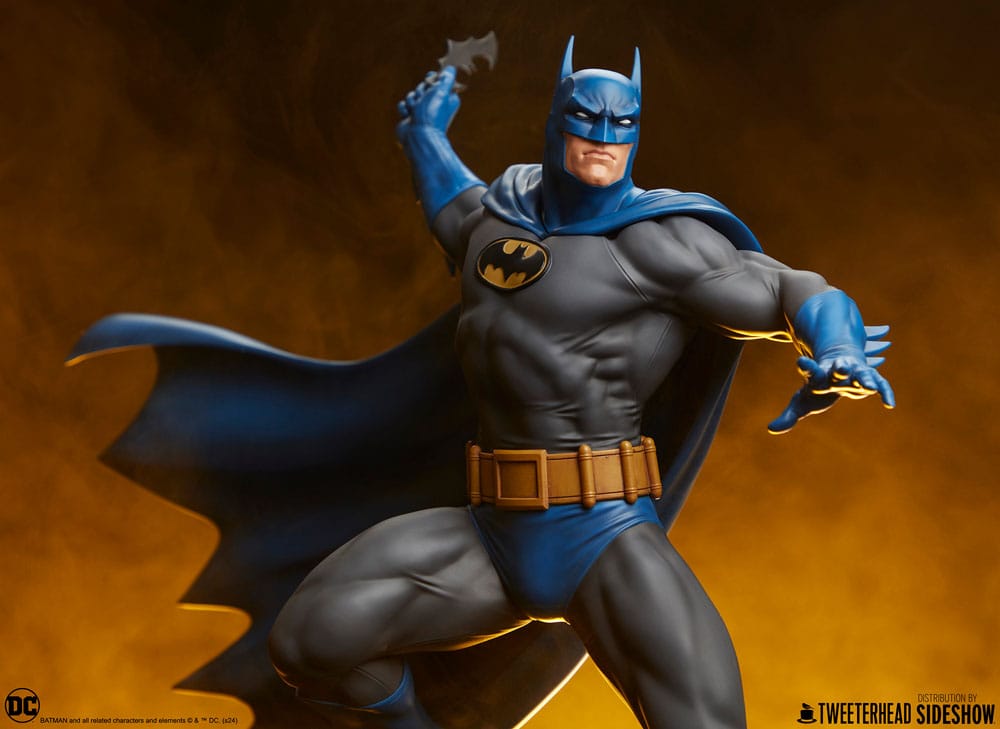 DC Comics Estatua 1/6 Batman (Retro Edition) 50 cm