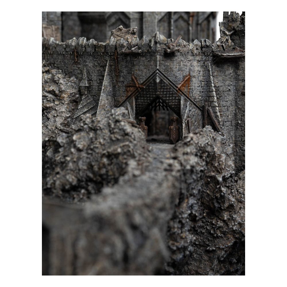 El Señor de los Anillos Estatua Cirith Ungol - Limited Edition 33 cm